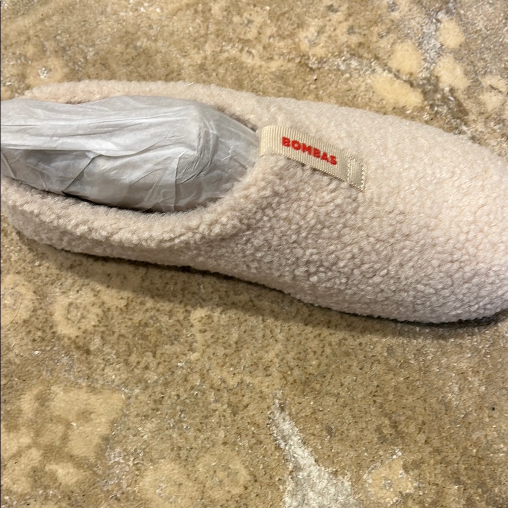 Bombas Cream Fleece Slippers